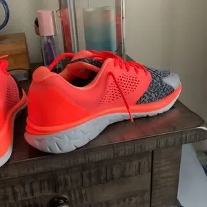 Air Jordan Flight Runner 3. Orange and black. Size 13. Worn but great condition Jordan 3 Retro  main image 4